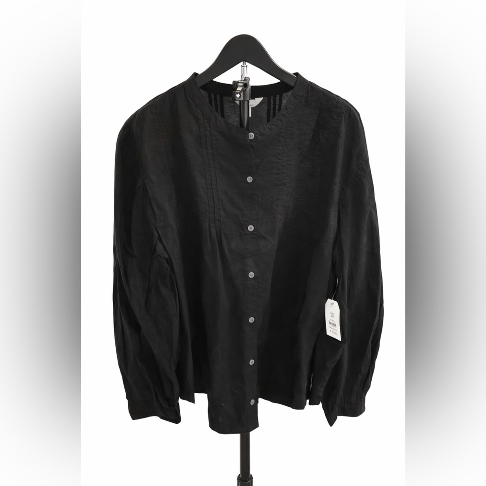 Women’s button up blouse